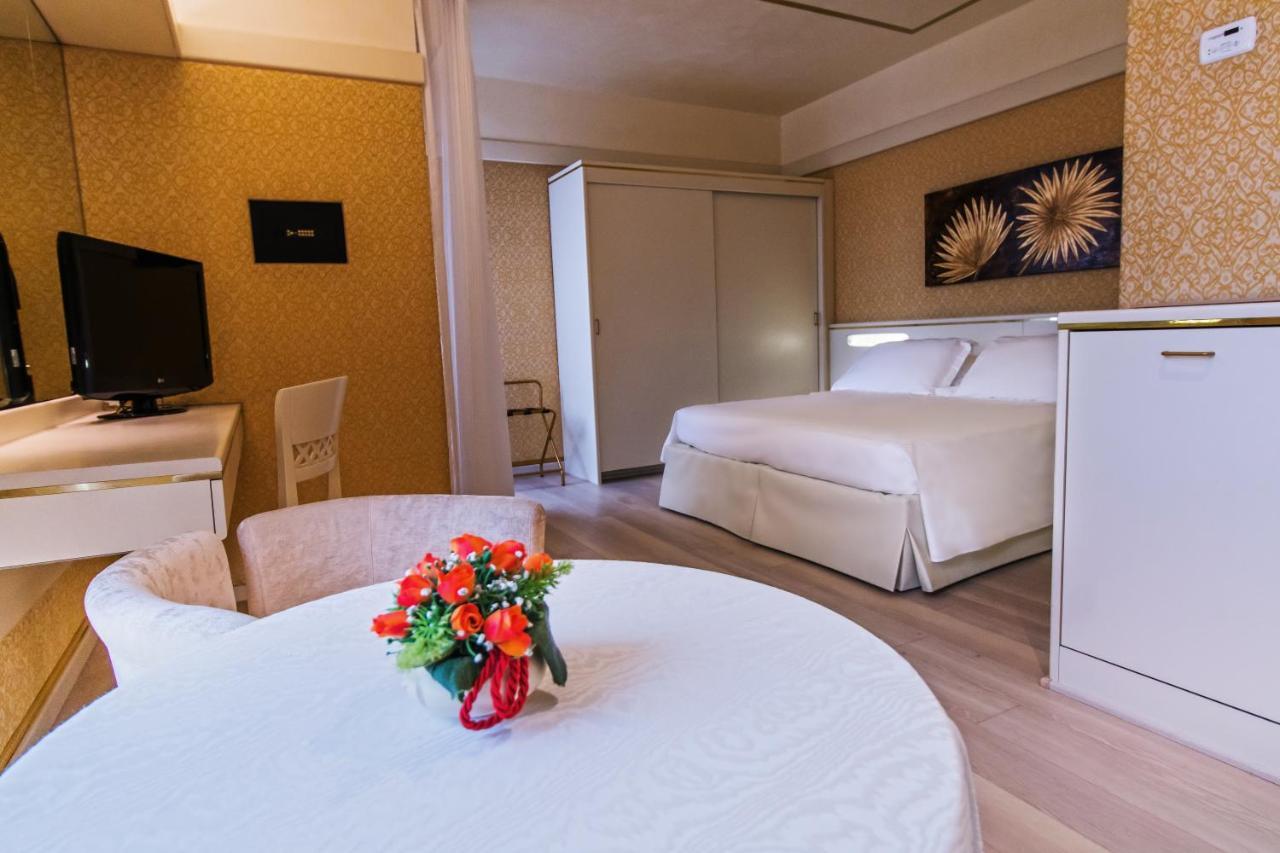 Bristol Hotel 4*